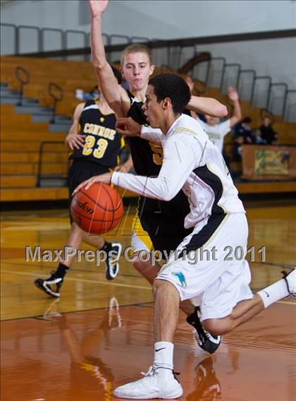 Thumbnail 3 in Pasadena Memorial vs Conroe (McDonald's Texas Invitational) photogallery.