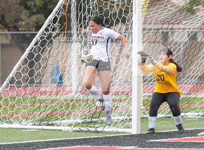 Thumbnail 1 in Gilbert vs Williams Field (Coyote Classic Soccer Tournament) photogallery.