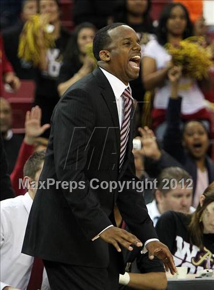 Thumbnail 3 in Alemany vs. Sacred Heart Cathedral (CIF State D3 Final) photogallery.