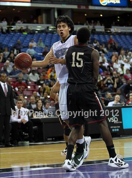 Thumbnail 1 in Alemany vs. Sacred Heart Cathedral (CIF State D3 Final) photogallery.