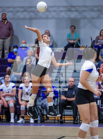 Thumbnail 3 in St. John Lutheran vs. Redeemer Christian photogallery.