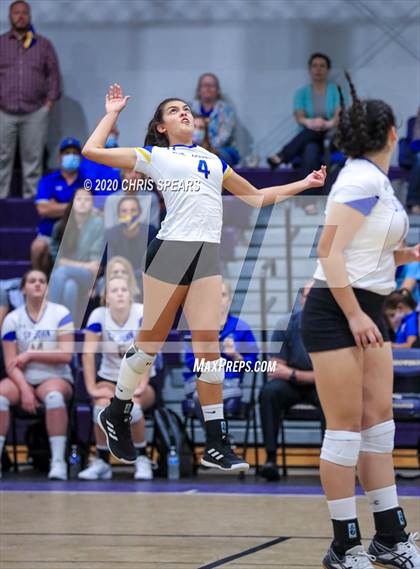 Thumbnail 2 in St. John Lutheran vs. Redeemer Christian photogallery.