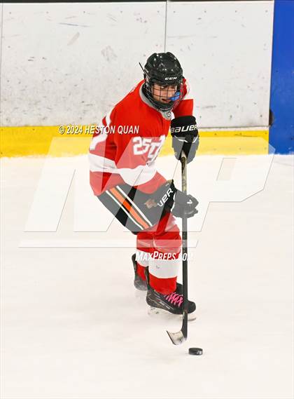 Thumbnail 3 in Mater Dei vs. Servite photogallery.