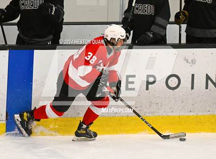 Thumbnail 2 in Mater Dei vs. Servite photogallery.