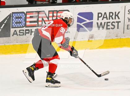 Thumbnail 2 in Mater Dei vs. Servite photogallery.