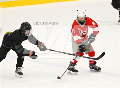 Thumbnail 1 in Mater Dei vs. Servite photogallery.