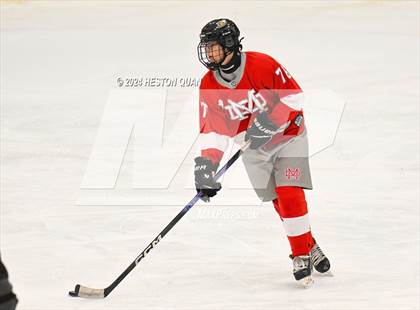 Thumbnail 2 in Mater Dei vs. Servite photogallery.