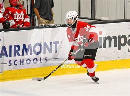 Thumbnail 3 in Mater Dei vs. Servite photogallery.