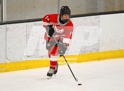 Thumbnail 1 in Mater Dei vs. Servite photogallery.