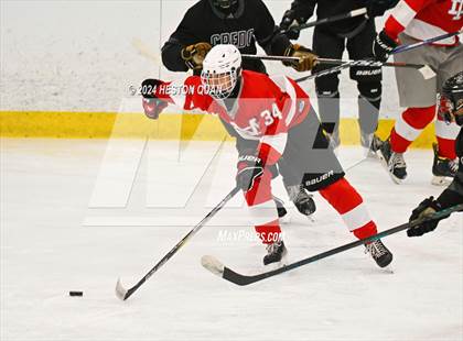 Thumbnail 3 in Mater Dei vs. Servite photogallery.