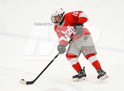 Thumbnail 3 in Mater Dei vs. Servite photogallery.
