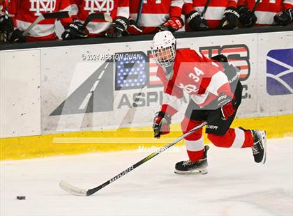 Thumbnail 1 in Mater Dei vs. Servite photogallery.