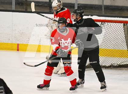 Thumbnail 1 in Mater Dei vs. Servite photogallery.