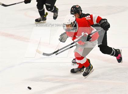 Thumbnail 1 in Mater Dei vs. Servite photogallery.