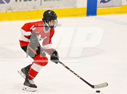 Thumbnail 1 in Mater Dei vs. Servite photogallery.