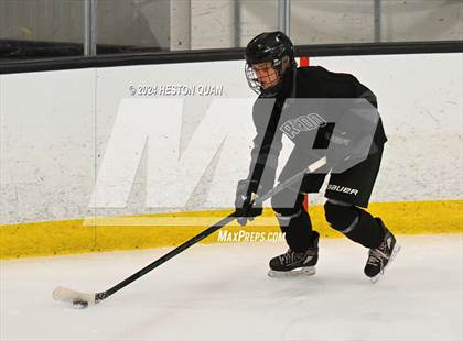 Thumbnail 3 in Mater Dei vs. Servite photogallery.