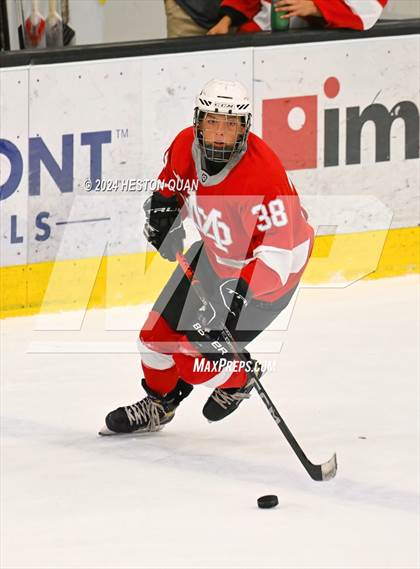 Thumbnail 1 in Mater Dei vs. Servite photogallery.