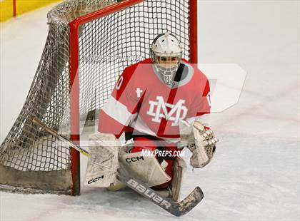 Thumbnail 3 in Mater Dei vs. Servite photogallery.