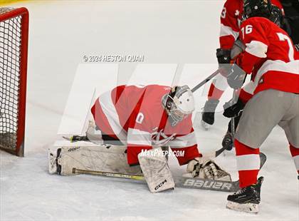 Thumbnail 2 in Mater Dei vs. Servite photogallery.