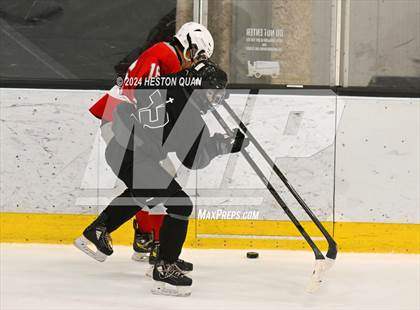 Thumbnail 3 in Mater Dei vs. Servite photogallery.