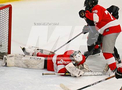Thumbnail 2 in Mater Dei vs. Servite photogallery.