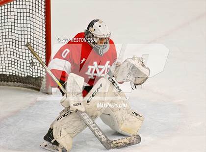 Thumbnail 1 in Mater Dei vs. Servite photogallery.