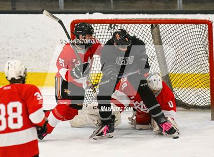 Thumbnail 1 in Mater Dei vs. Servite photogallery.