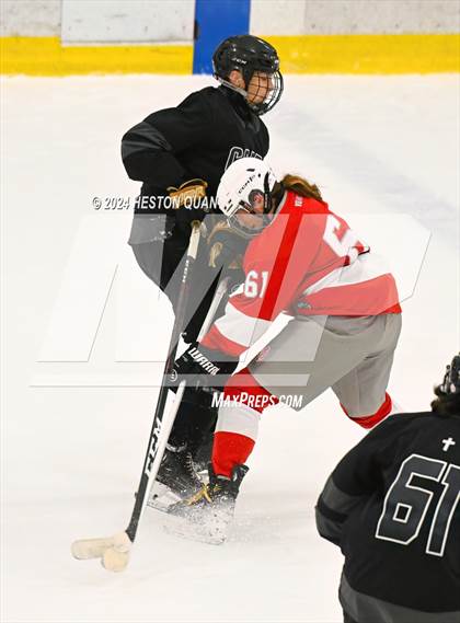 Thumbnail 3 in Mater Dei vs. Servite photogallery.