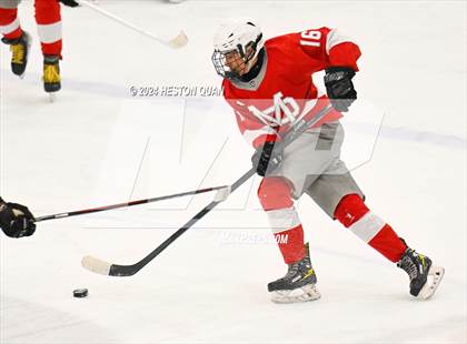 Thumbnail 1 in Mater Dei vs. Servite photogallery.