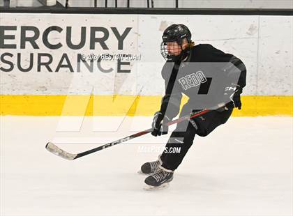 Thumbnail 2 in Mater Dei vs. Servite photogallery.
