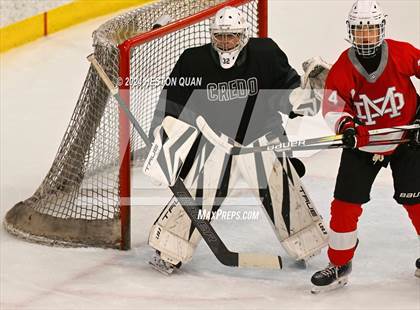 Thumbnail 2 in Mater Dei vs. Servite photogallery.