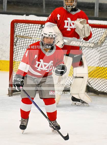 Thumbnail 1 in Mater Dei vs. Servite photogallery.