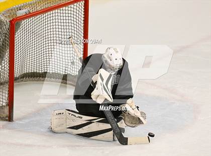 Thumbnail 3 in Mater Dei vs. Servite photogallery.