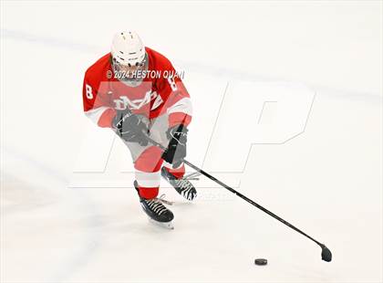 Thumbnail 2 in Mater Dei vs. Servite photogallery.