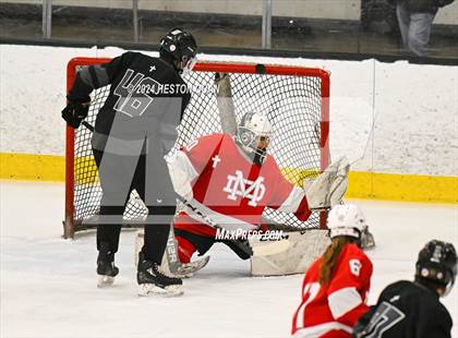 Thumbnail 1 in Mater Dei vs. Servite photogallery.