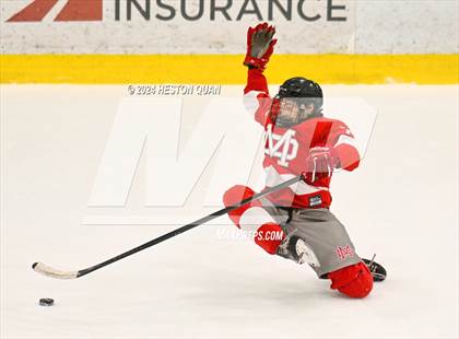 Thumbnail 3 in Mater Dei vs. Servite photogallery.