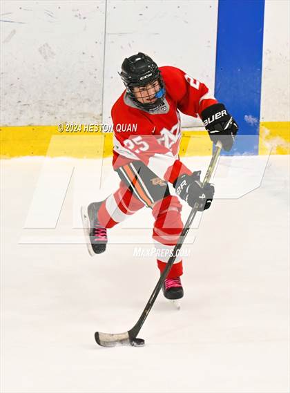 Thumbnail 2 in Mater Dei vs. Servite photogallery.