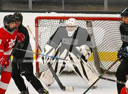 Thumbnail 3 in Mater Dei vs. Servite photogallery.