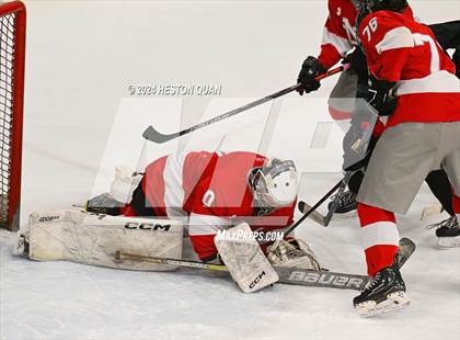 Thumbnail 1 in Mater Dei vs. Servite photogallery.