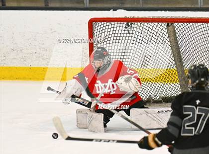 Thumbnail 3 in Mater Dei vs. Servite photogallery.