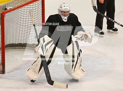 Thumbnail 2 in Mater Dei vs. Servite photogallery.