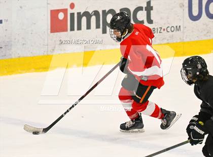 Thumbnail 3 in Mater Dei vs. Servite photogallery.