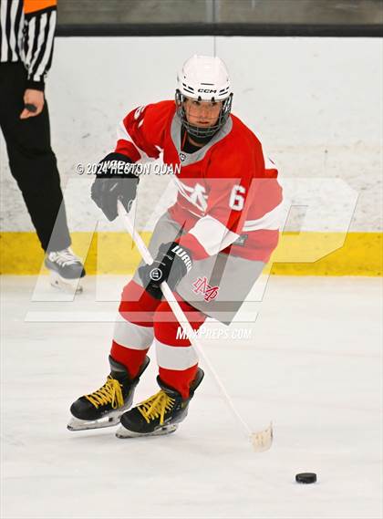 Thumbnail 1 in Mater Dei vs. Servite photogallery.