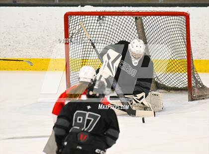 Thumbnail 3 in Mater Dei vs. Servite photogallery.