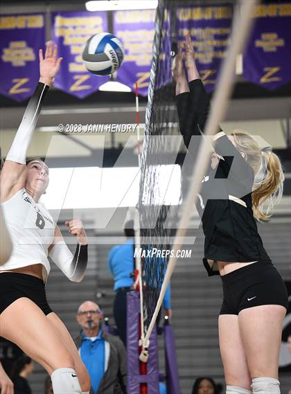 Thumbnail 2 in Archbishop Mitty vs. Saint Francis (Durango Fall Classic) photogallery.