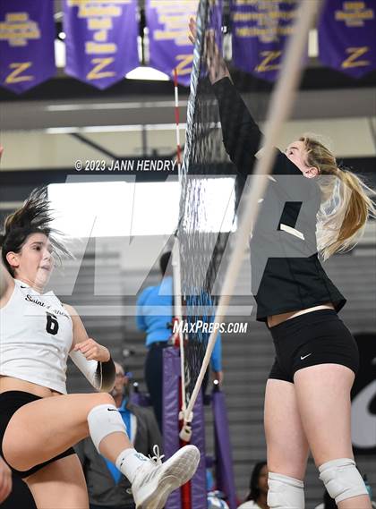 Thumbnail 3 in Archbishop Mitty vs. Saint Francis (Durango Fall Classic) photogallery.