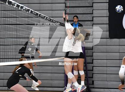 Thumbnail 1 in Archbishop Mitty vs. Saint Francis (Durango Fall Classic) photogallery.