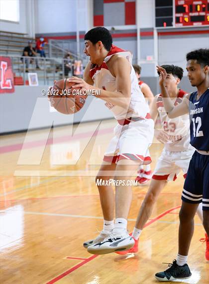 Thumbnail 1 in Lee vs Johnson photogallery.