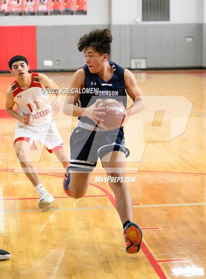 Thumbnail 1 in Lee vs Johnson photogallery.