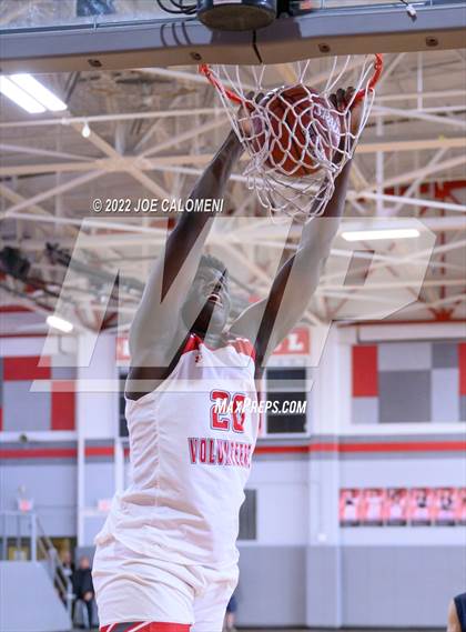 Thumbnail 3 in Lee vs Johnson photogallery.